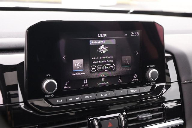 Certified 2025 Nissan Pathfinder SV w/ SV Premium Package FWD image 19
