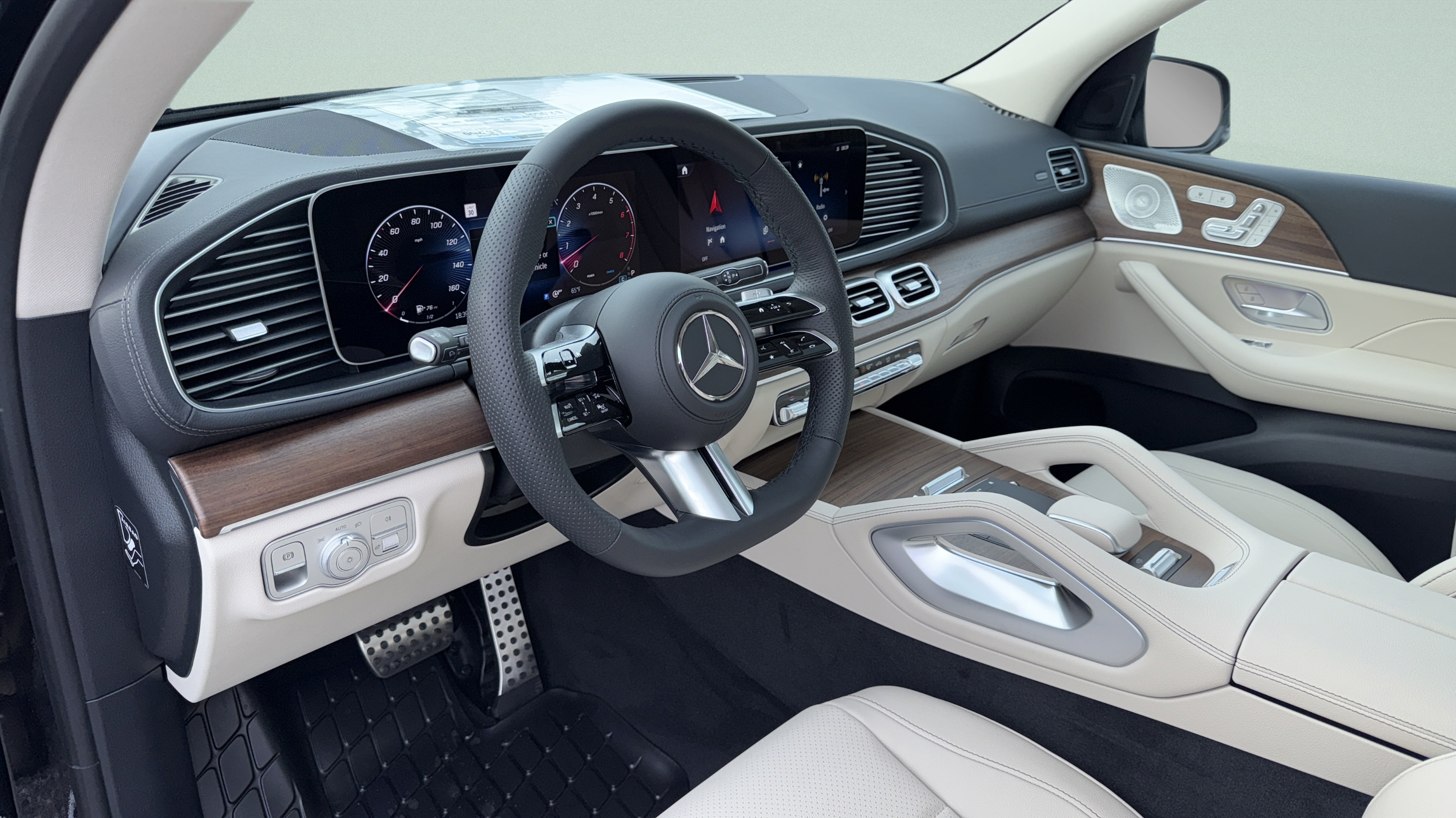 Certified 2026 Mercedes-Benz GLS 450 4MATIC image 18