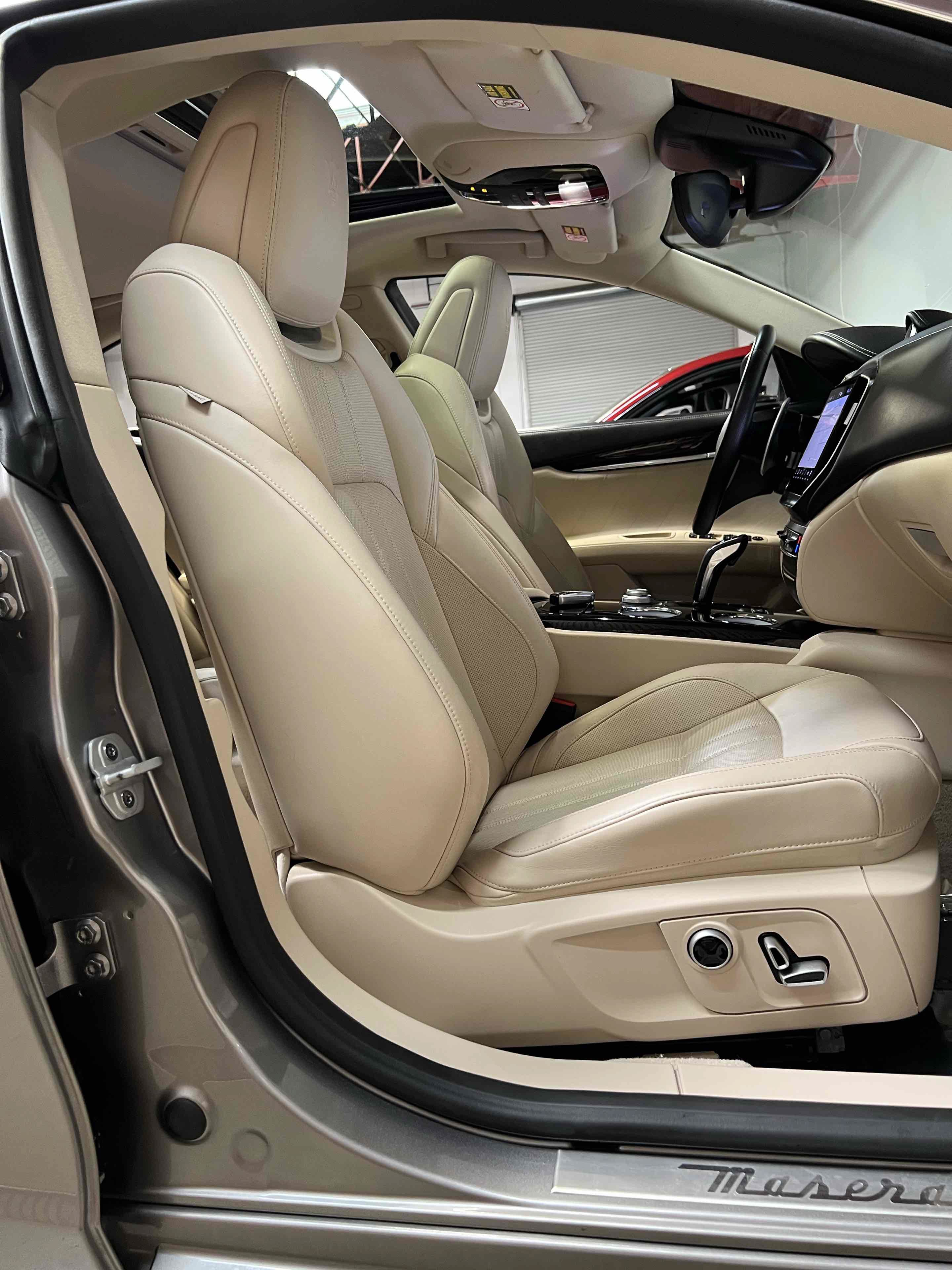 Used 2021 Maserati Ghibli S GranSport RWD image 55