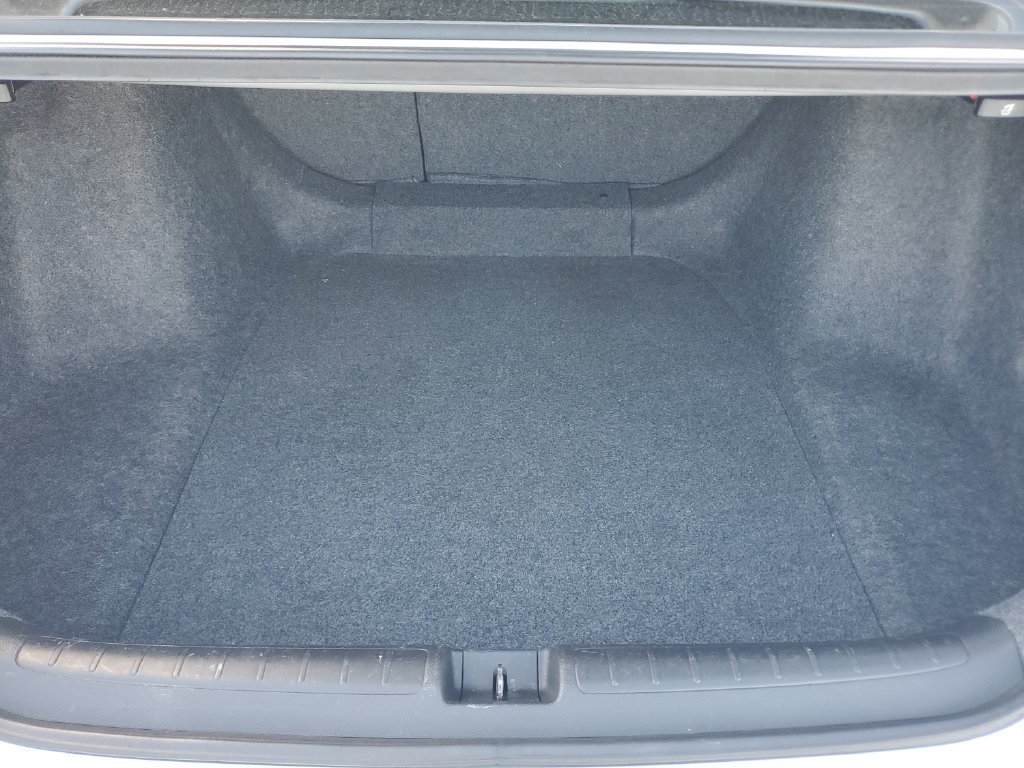 Used 2019 Honda Accord EX image 9