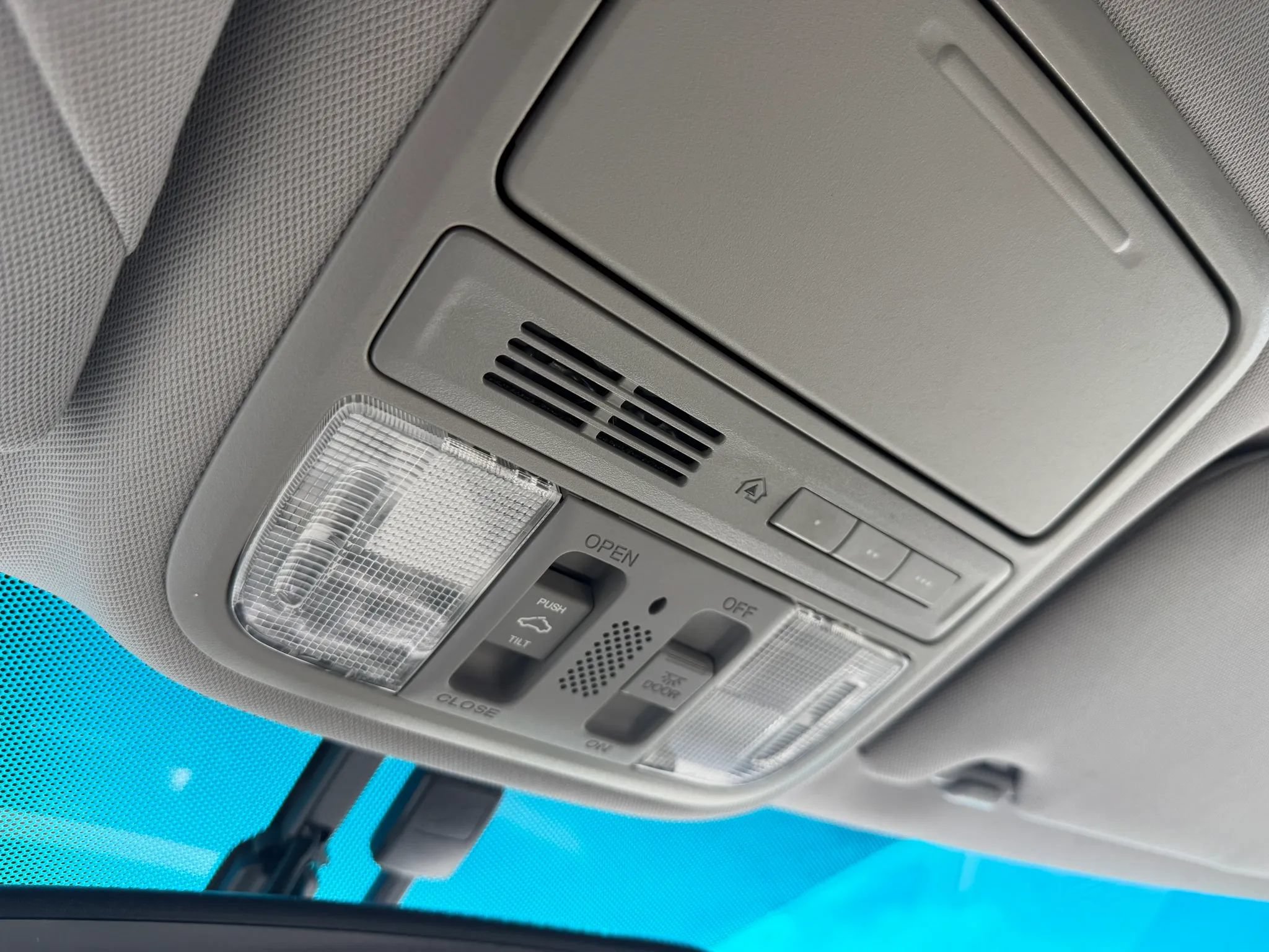 Used 2012 Honda Odyssey EX-L image 33