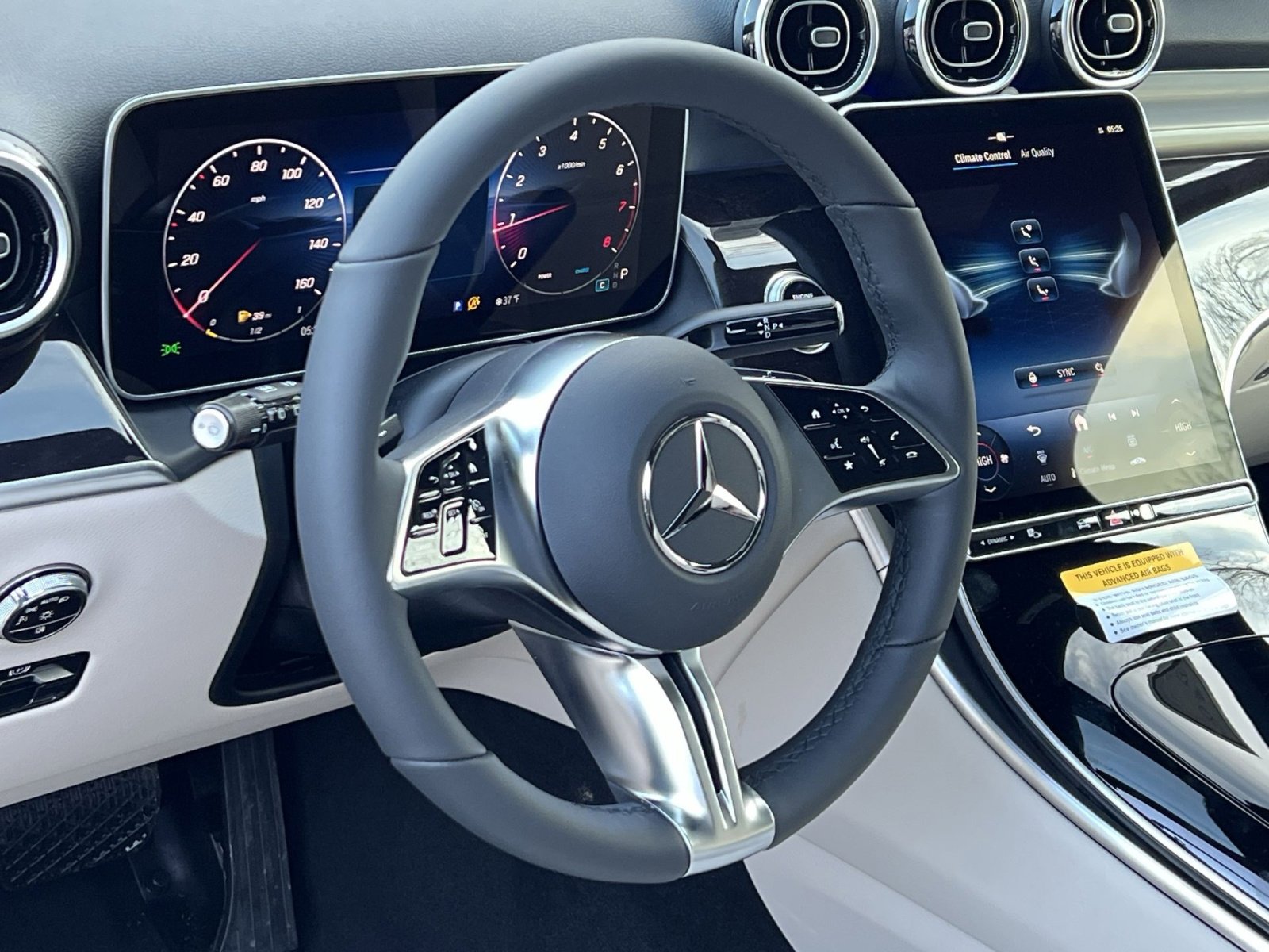 New 2026 Mercedes-Benz GLC 300 4MATIC image 14