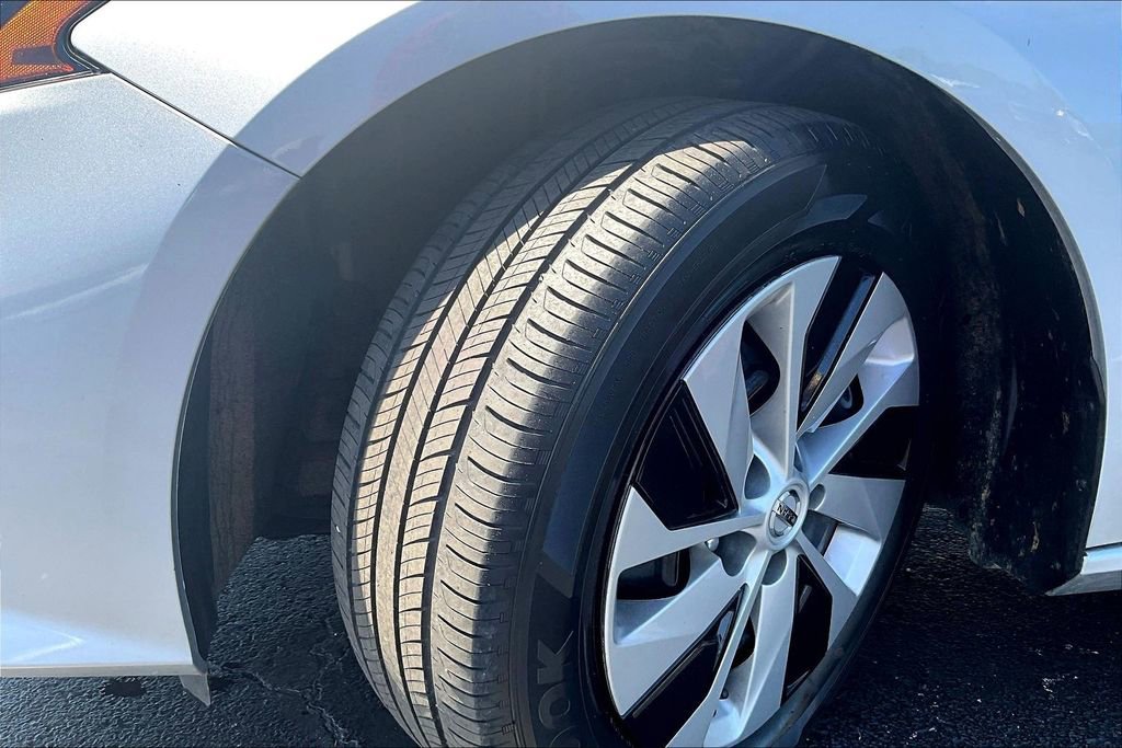 Used 2022 Nissan Altima 2.5 S FWD image 34