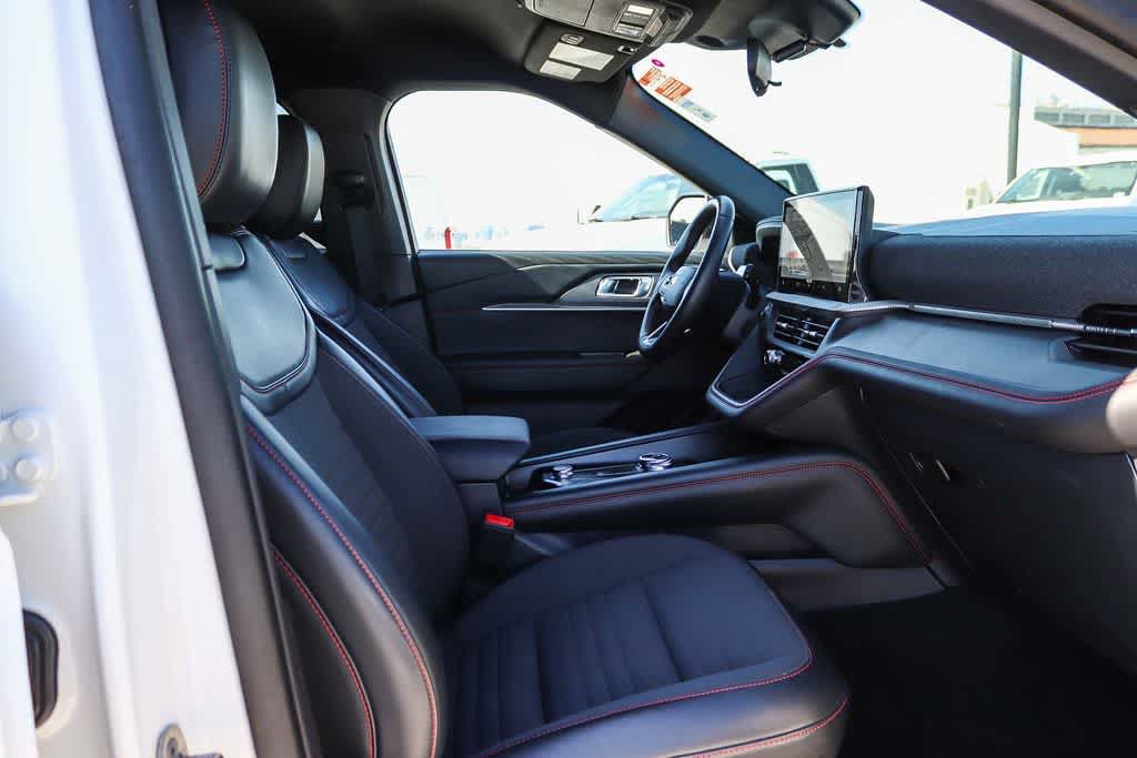 Certified 2025 Ford Explorer ST-Line RWD image 16