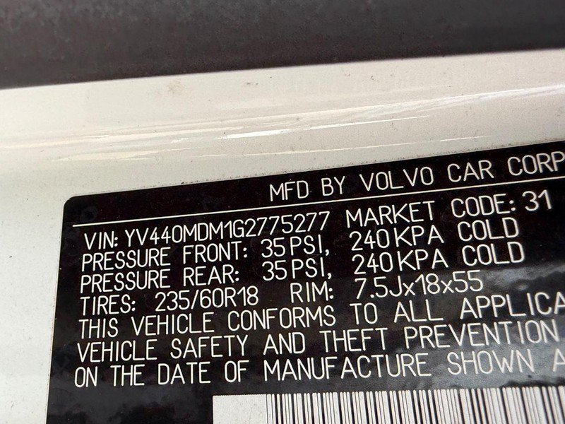 Used 2016 Volvo XC60 T5 Platinum FWD image 25