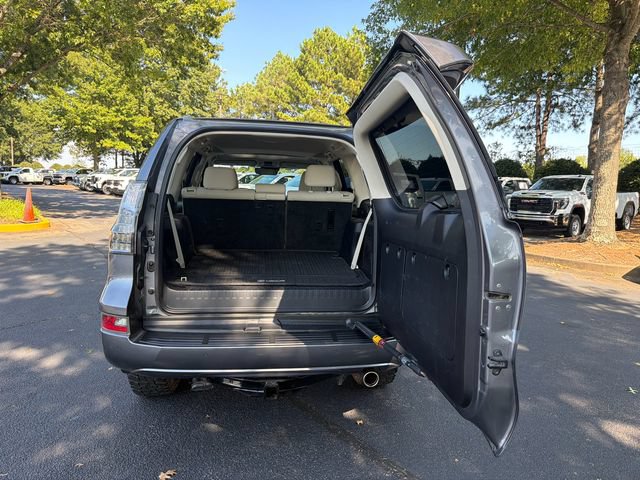 Used 2020 Lexus GX 460 Premium w/ Premium Package AWD/4WD image 18