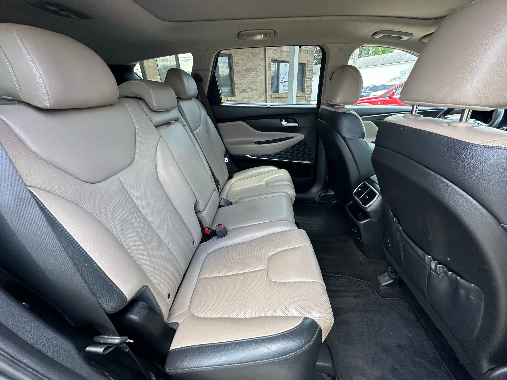 Used 2020 Hyundai Santa Fe SEL w/ Convenience + Premium Package image 29