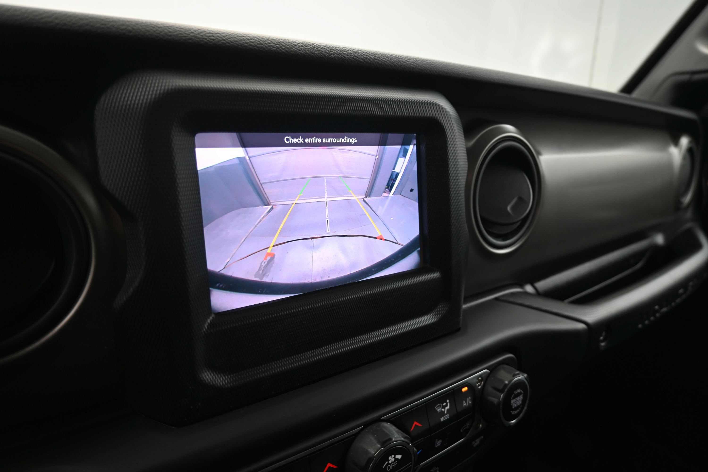 Used 2022 Jeep Wrangler Unlimited Sport AWD/4WD image 19