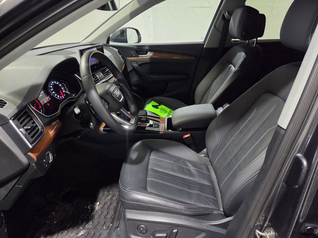 Used 2022 Audi Q5 2.0T Premium w/ Convenience Package AWD/4WD image 10