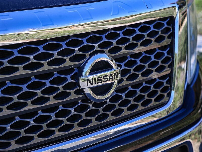 Used 2017 Nissan Titan SV RWD image 11