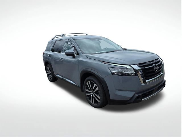 Used 2023 Nissan Pathfinder Platinum w/ Cargo Package AWD/4WD image 25