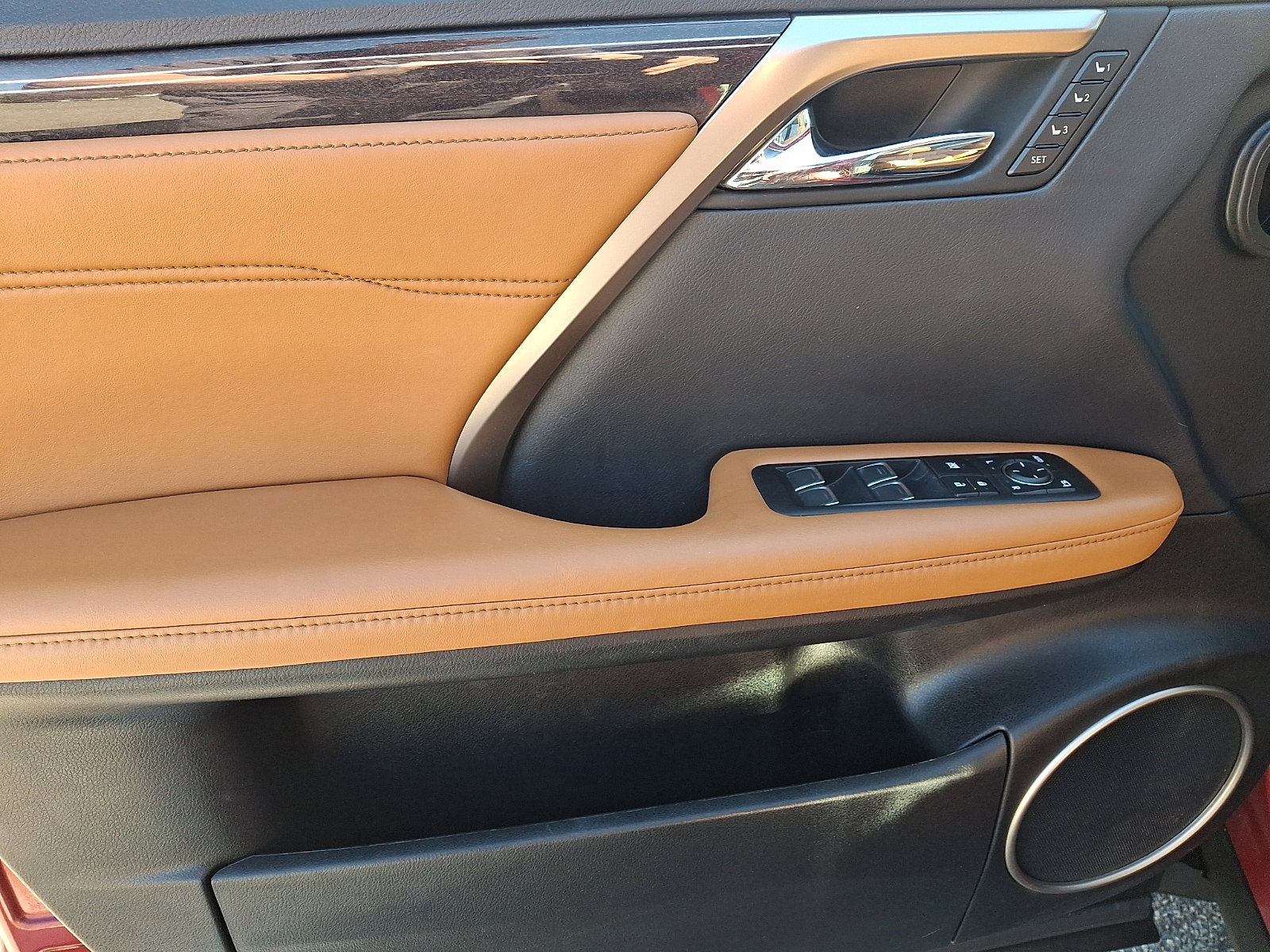 Certified 2022 Lexus RX 450h AWD w/ Luxury Package image 13