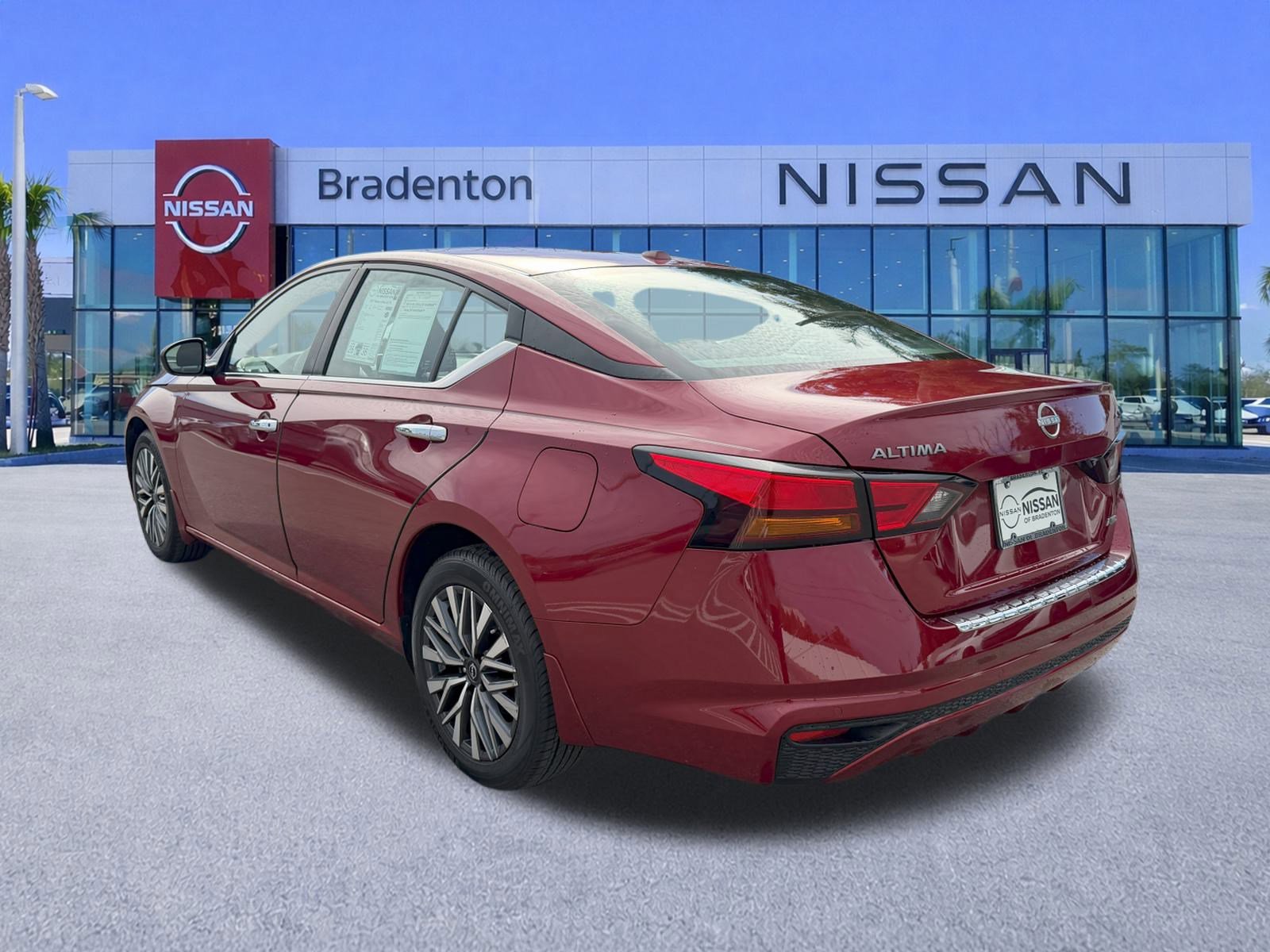 Certified 2023 Nissan Altima 2.5 SV image 7