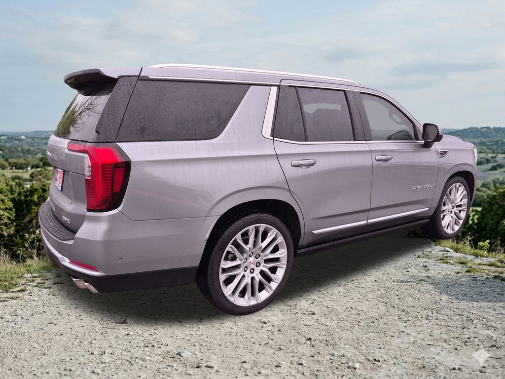 Used 2026 GMC Yukon Denali w/ Denali Reserve Package image 10