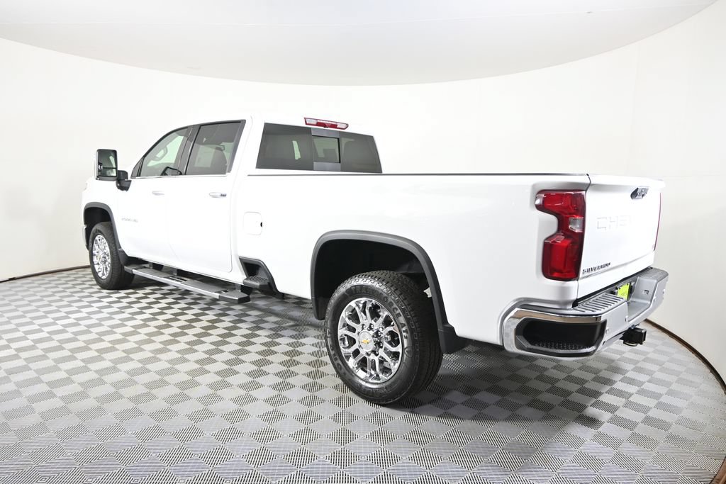 Used 2024 Chevrolet Silverado 2500 LTZ w/ LTZ Plus Package AWD/4WD image 4