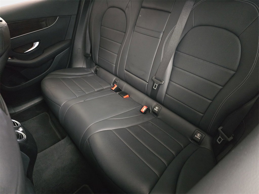 Used 2019 Mercedes-Benz GLC 300 image 17
