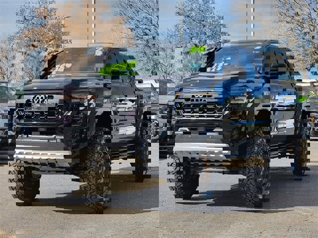 Used 2024 Toyota Tacoma Trailhunter image 4