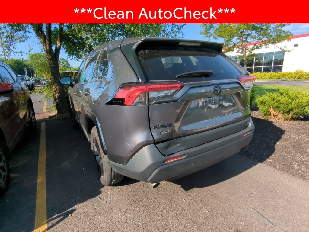 Used 2025 Toyota RAV4 LE FWD image 4