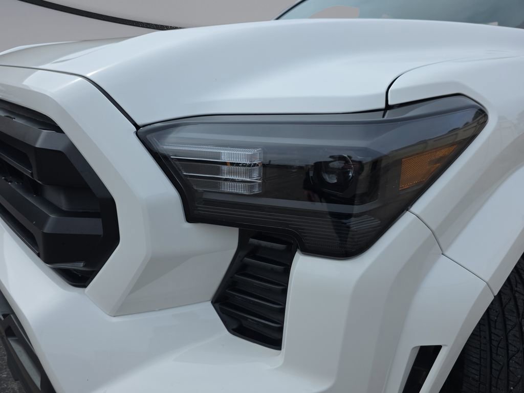 Used 2024 Toyota Tacoma SR image 43