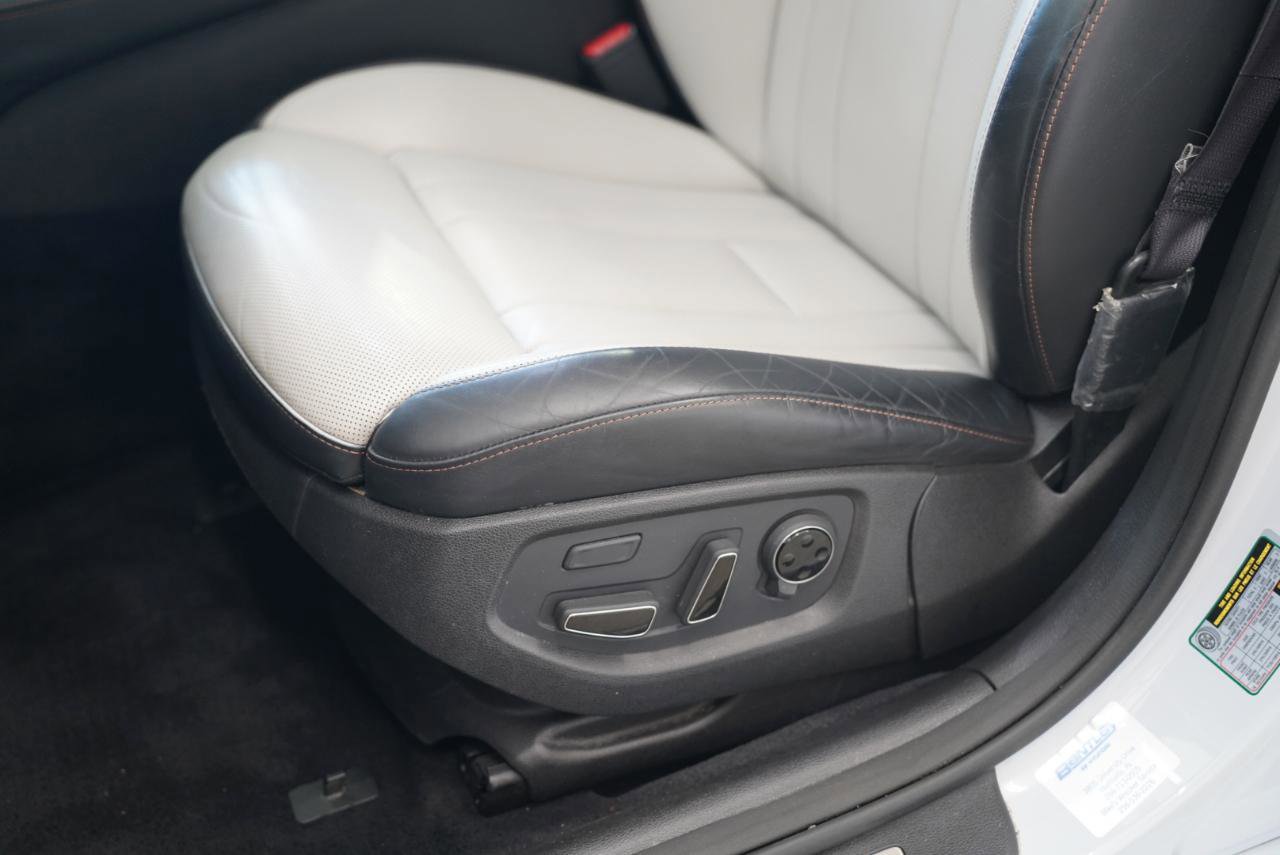Used 2018 Genesis G80 3.3T Sport RWD image 28