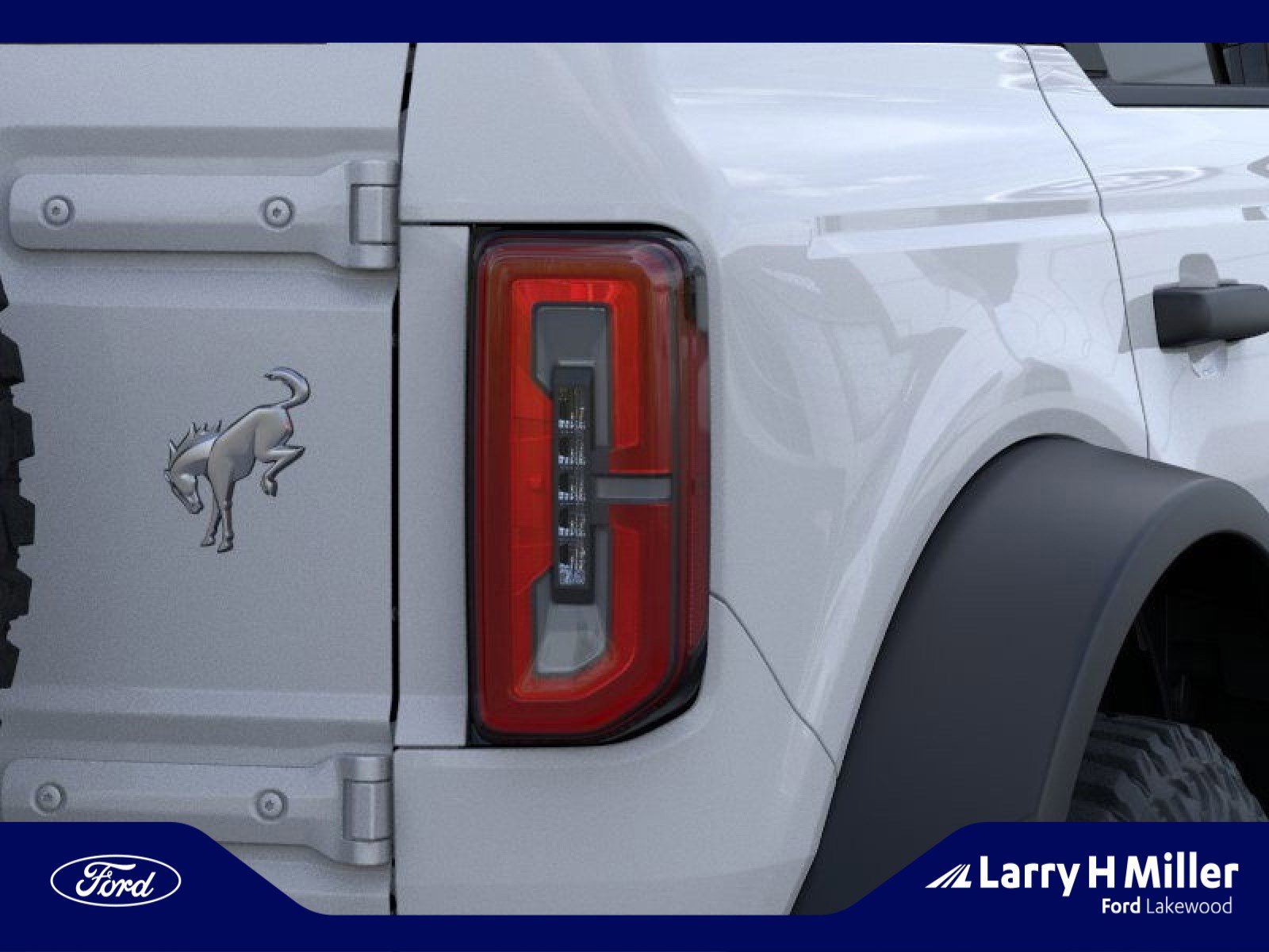 New 2026 Ford Bronco Outer Banks w/ Sasquatch Package image 23