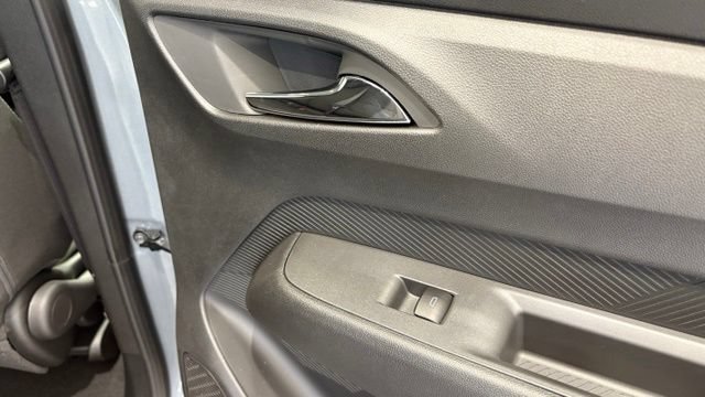 New 2027 Chevrolet Bolt LT w/ Comfort Package FWD image 25
