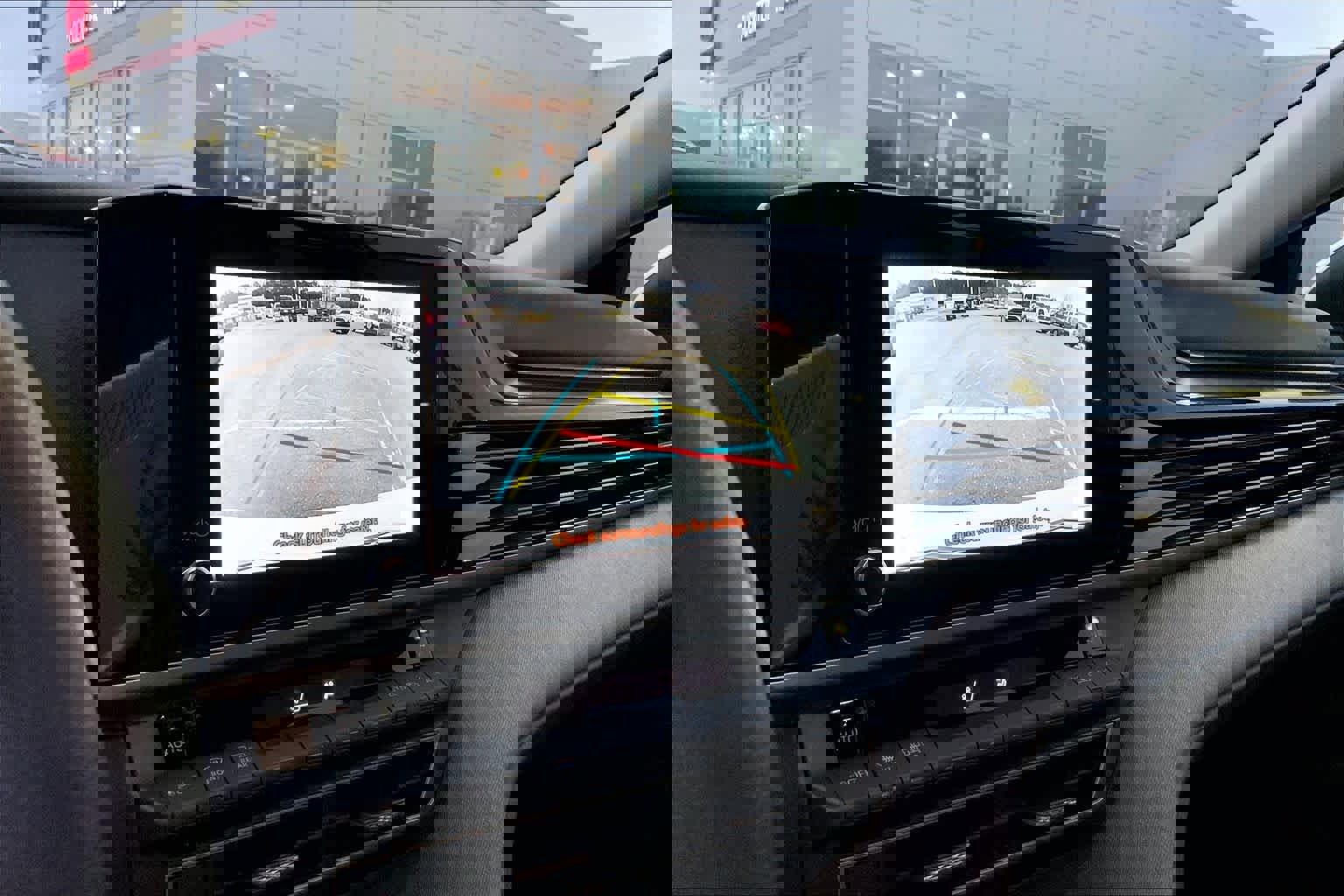 Used 2025 Toyota Camry LE w/ Convenience Package image 28