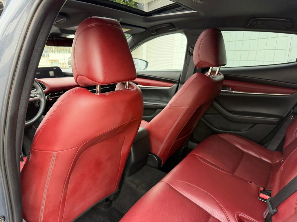 Used 2021 MAZDA MAZDA3 Hatchback w/ Appearance Package image 19