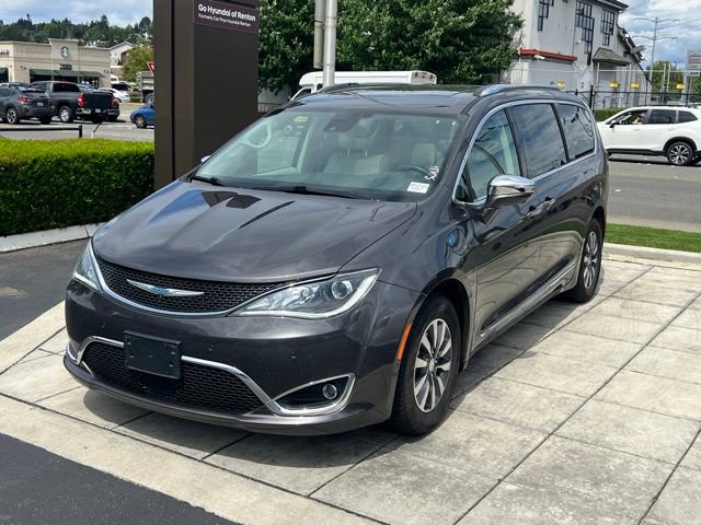 Used 2020 Chrysler Pacifica Limited w/ Advanced Safetytec Group FWD image 2