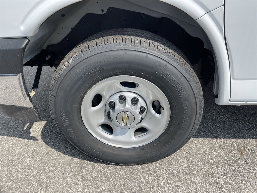 New 2025 Chevrolet Express 3500 w/ Power Convenience Package image 6