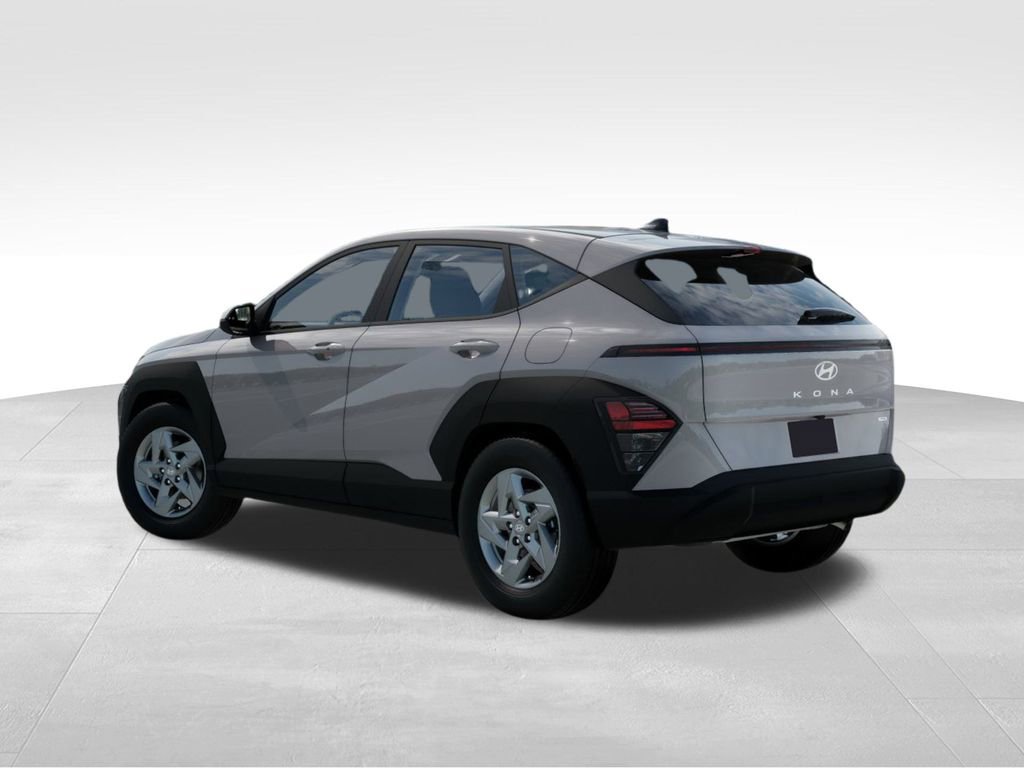 Used 2026 Hyundai Kona SE image 3