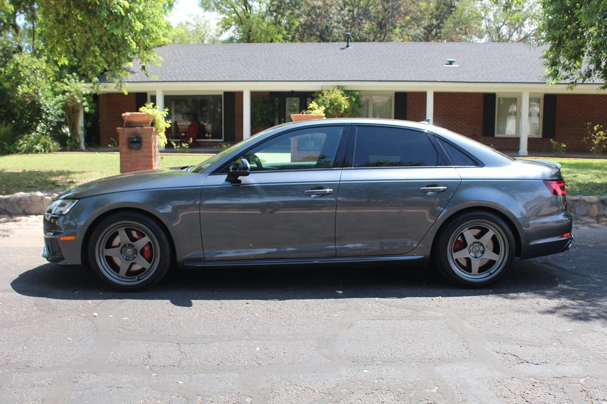 Used 2019 Audi S4 Premium Plus w/ Premium Plus Package AWD/4WD image 2