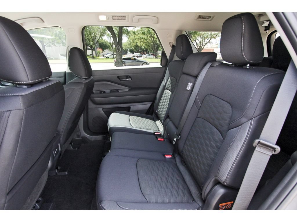 New 2026 Nissan Pathfinder SV FWD image 12