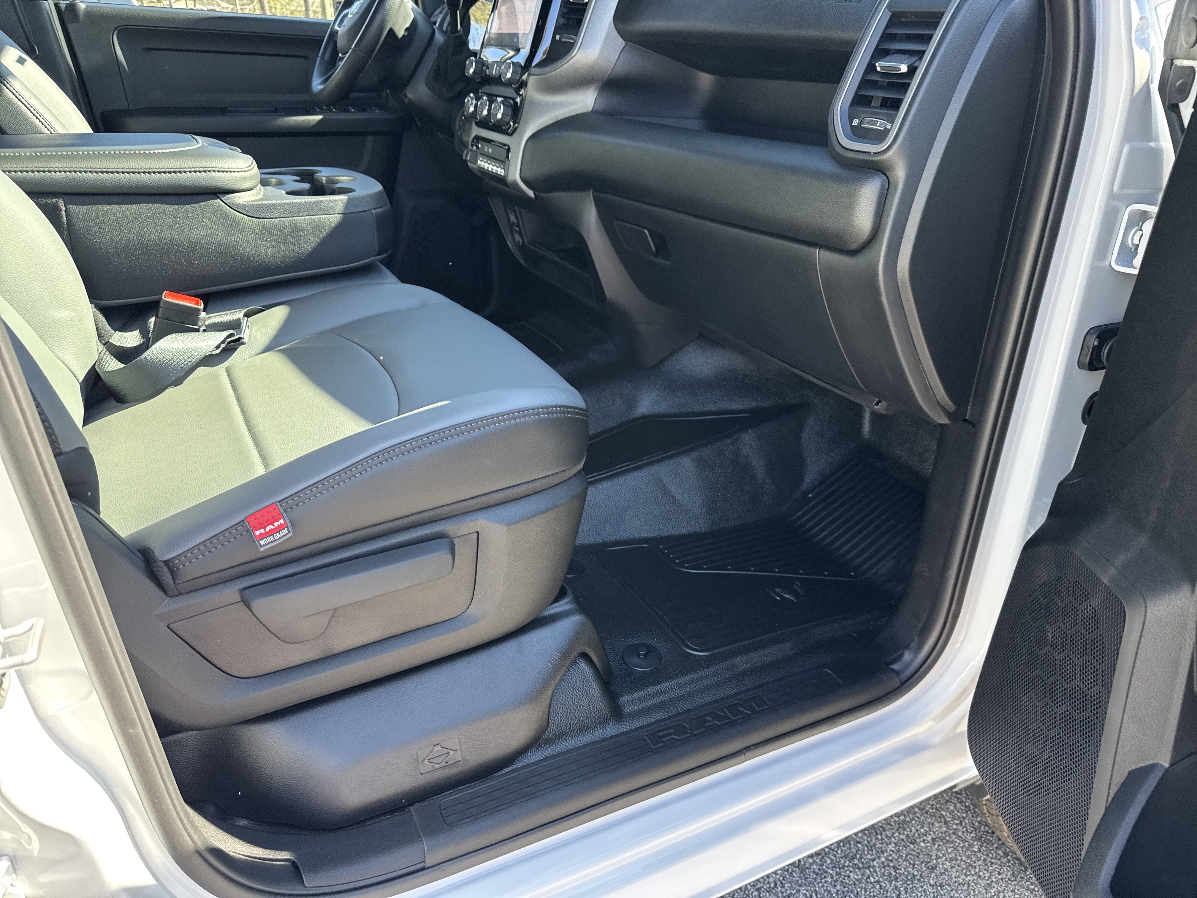 New 2026 RAM 3500 Tradesman image 18