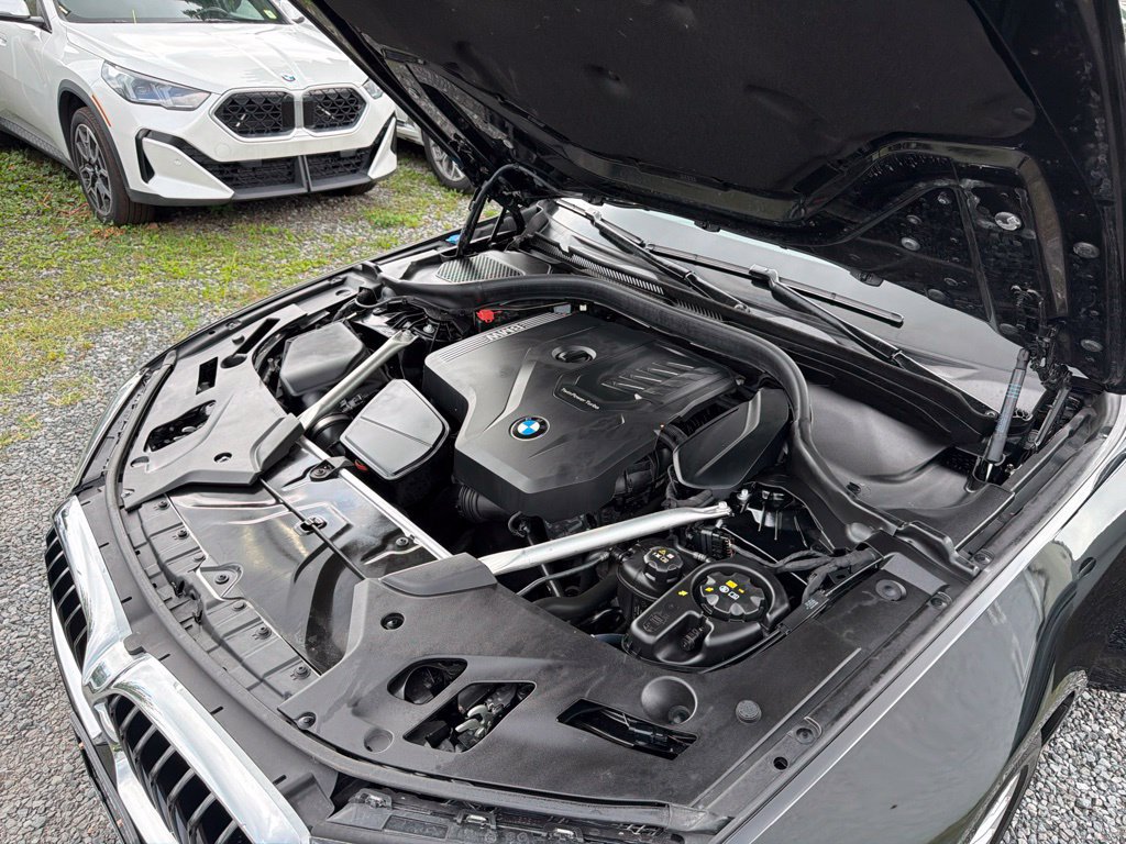 Used 2023 BMW 530i xDrive w/ Premium Package AWD/4WD image 31