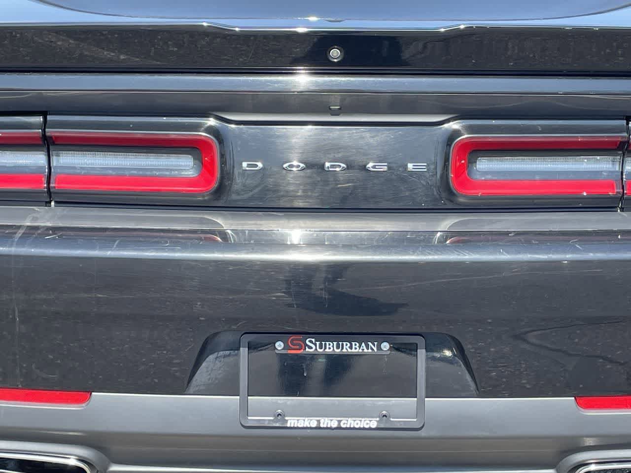 Used 2022 Dodge Challenger SXT RWD image 37