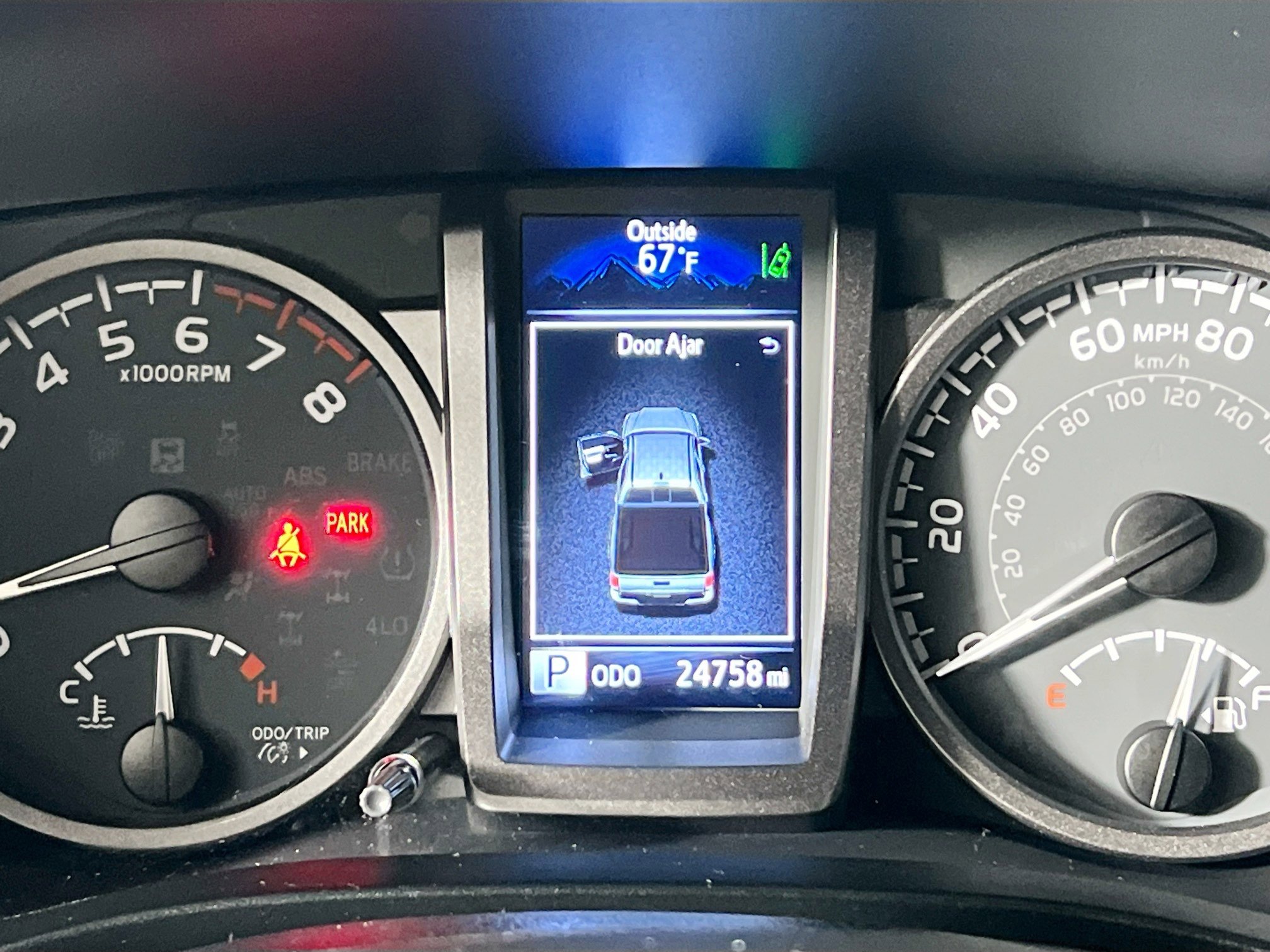 Used 2022 Toyota Tacoma TRD Sport w/ Technology Package image 23