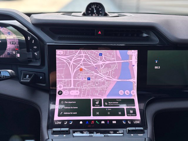 New 2026 Porsche Cayenne Electric AWD/4WD image 31