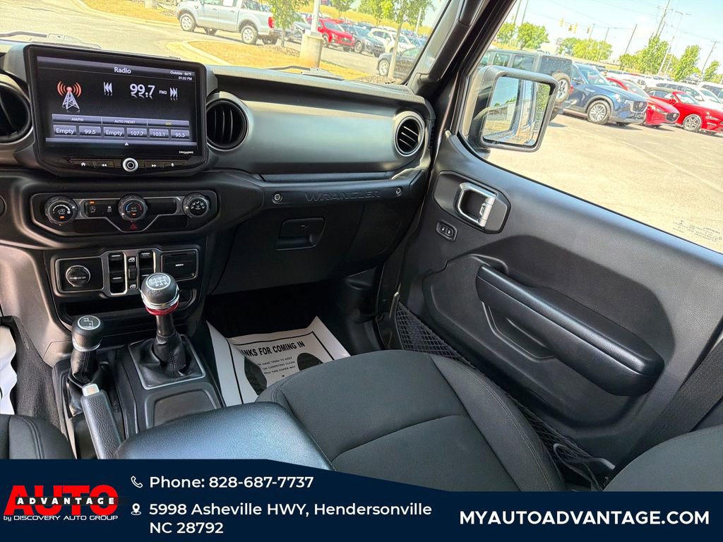 Used 2018 Jeep Wrangler Unlimited Sport S AWD/4WD image 28