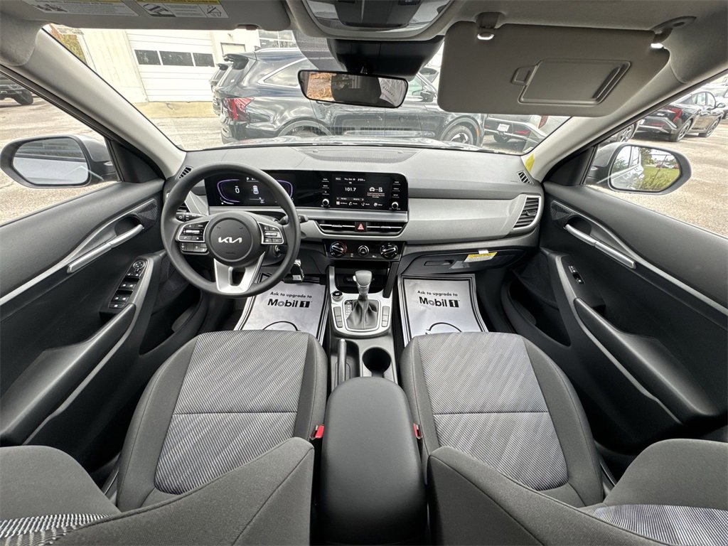 New 2026 Kia Seltos LX image 21