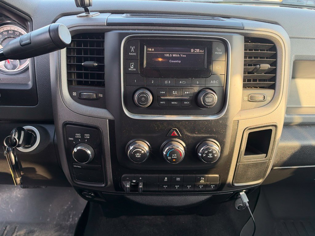 Used 2018 RAM 2500 Tradesman w/ Chrome Appearance Group AWD/4WD image 9