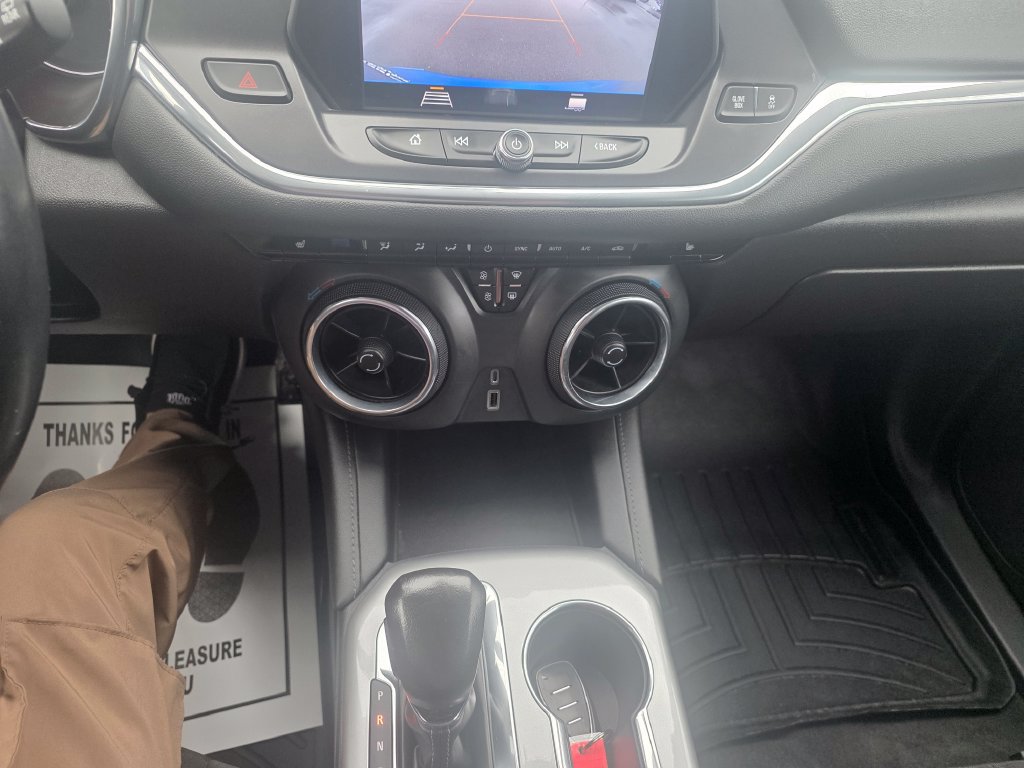 Used 2019 Chevrolet Blazer LT AWD/4WD image 17