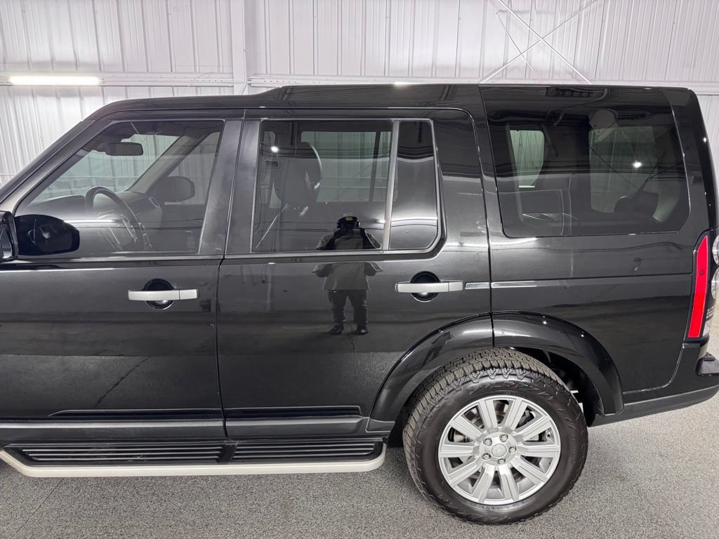 Used 2016 Land Rover LR4 AWD/4WD image 18