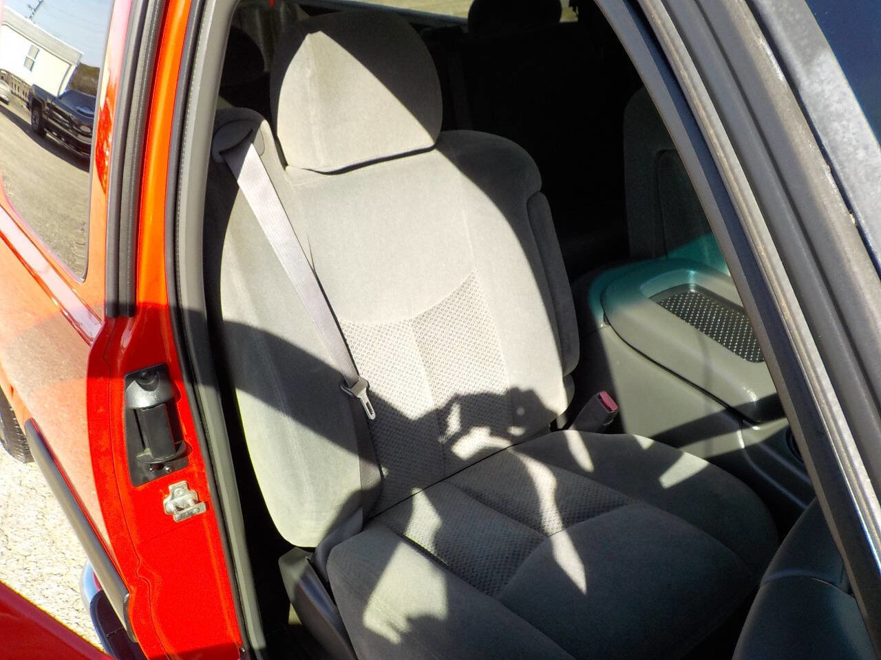 Used 2006 Chevrolet Silverado 1500 LT w/ Light Duty Power Package image 25