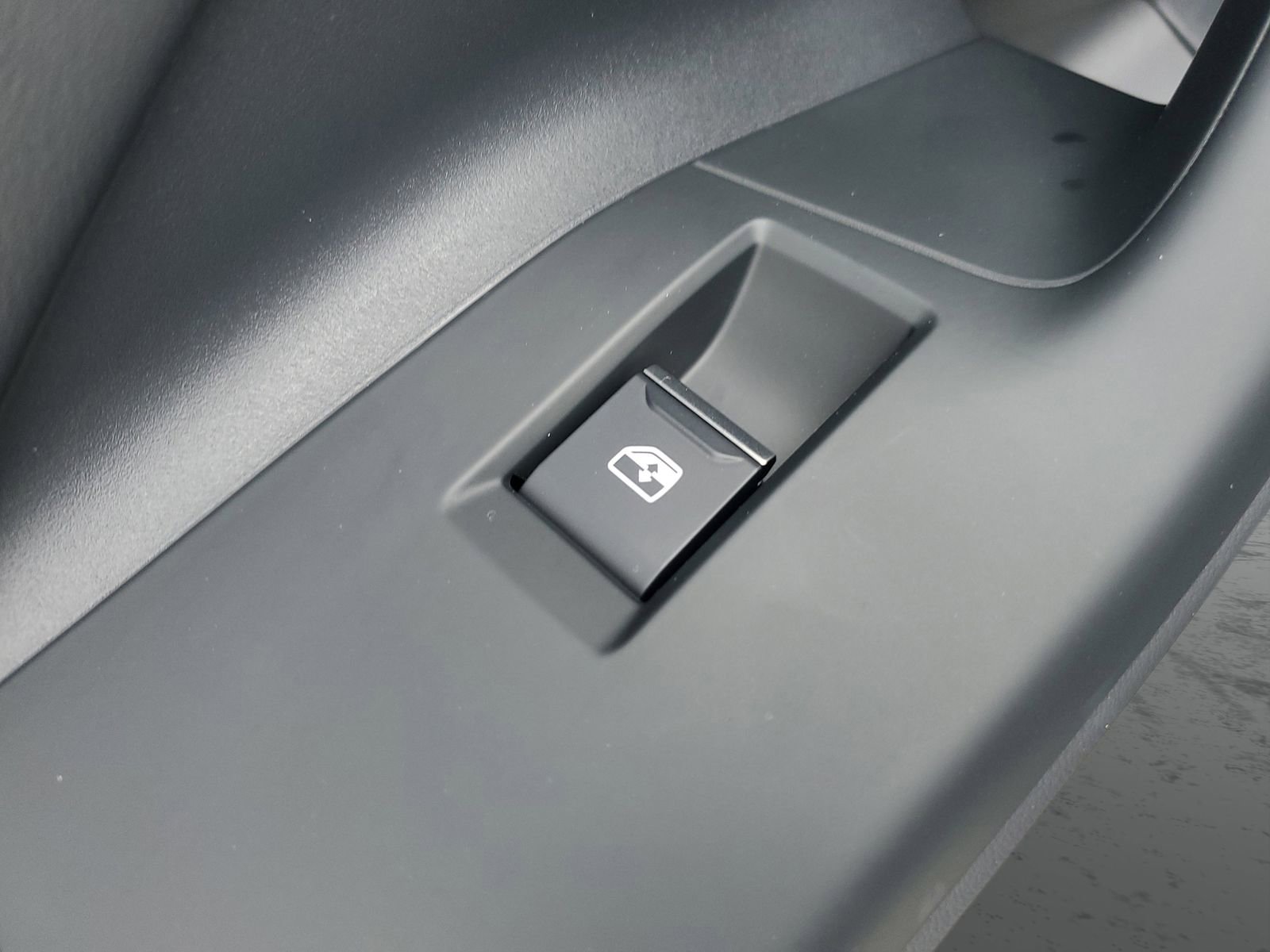 Used 2025 Audi Q6 e-tron Premium w/ Convenience Package image 17