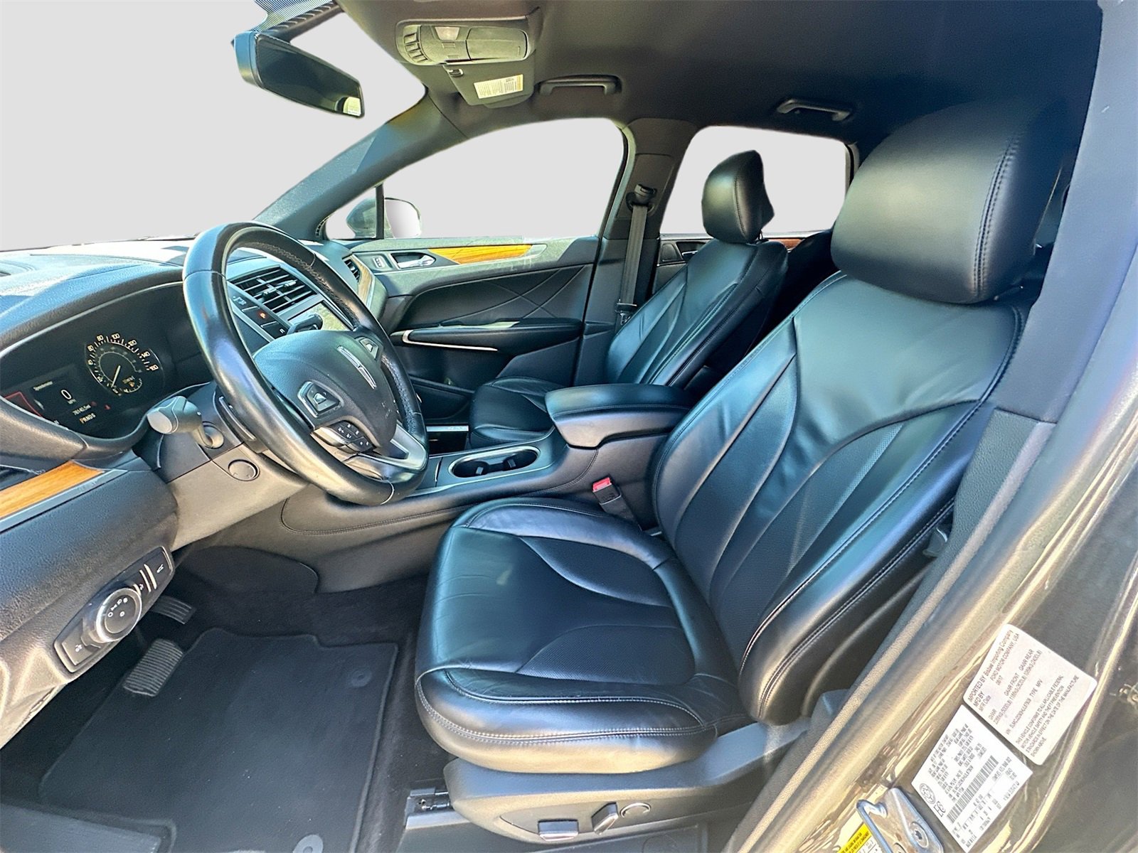 Used 2017 Lincoln MKC Select image 20