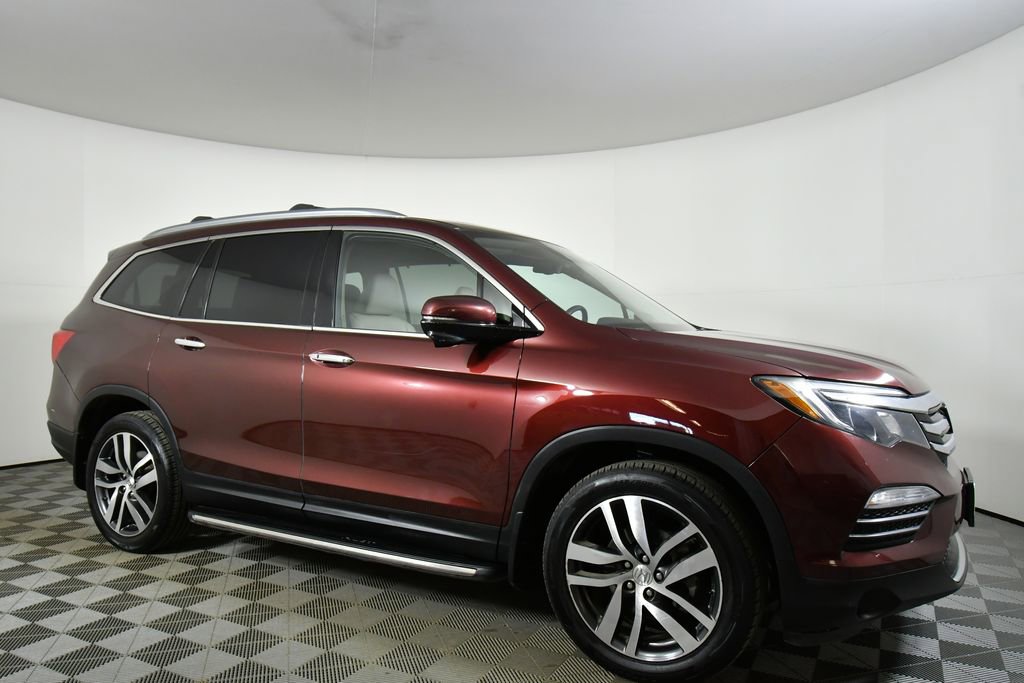 Used 2018 Honda Pilot Touring image 9