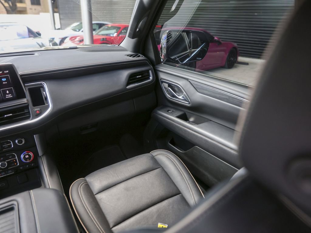 Used 2023 GMC Yukon SLT w/ SLT Luxury Package image 39