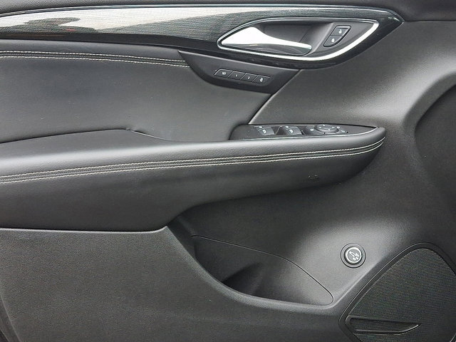 Used 2021 Buick Envision Essence AWD/4WD image 12