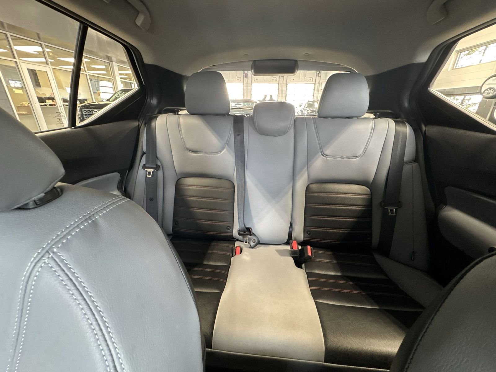 Used 2023 Nissan Kicks SR w/ SR Premium Package image 6